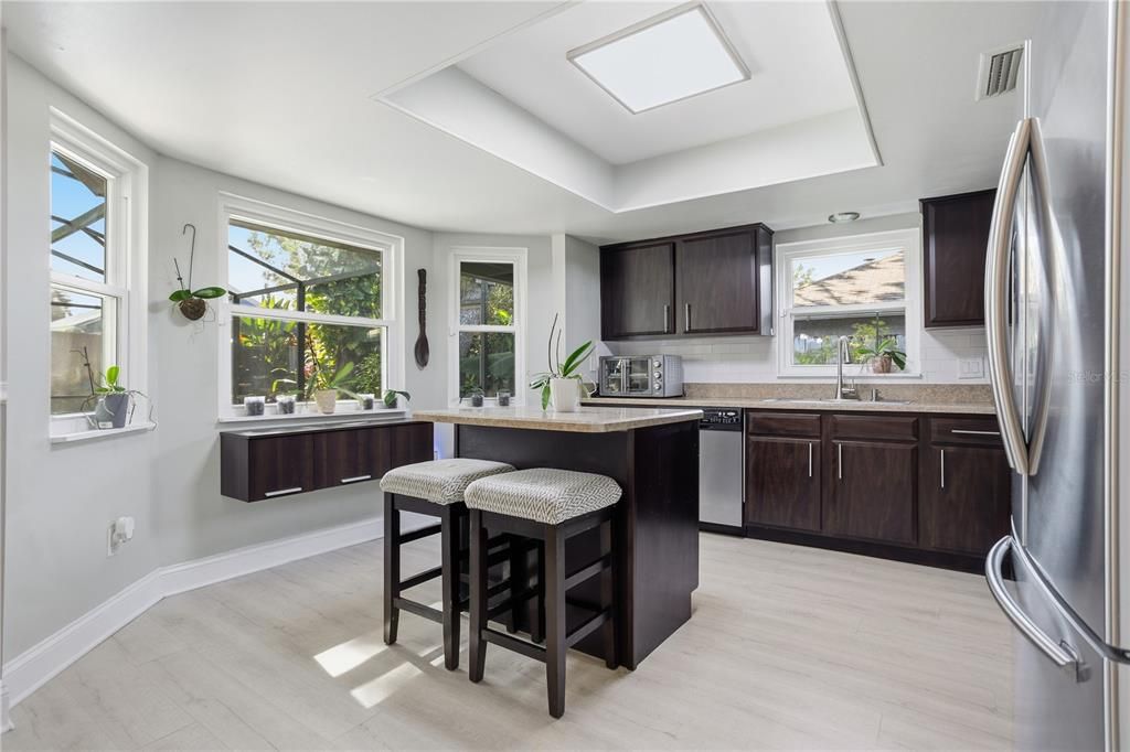 For Sale: $425,000 (3 beds, 2 baths, 1397 Square Feet)