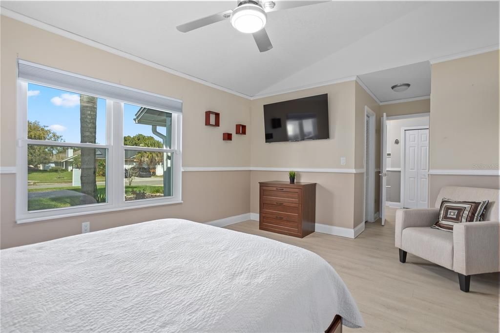 For Sale: $425,000 (3 beds, 2 baths, 1397 Square Feet)