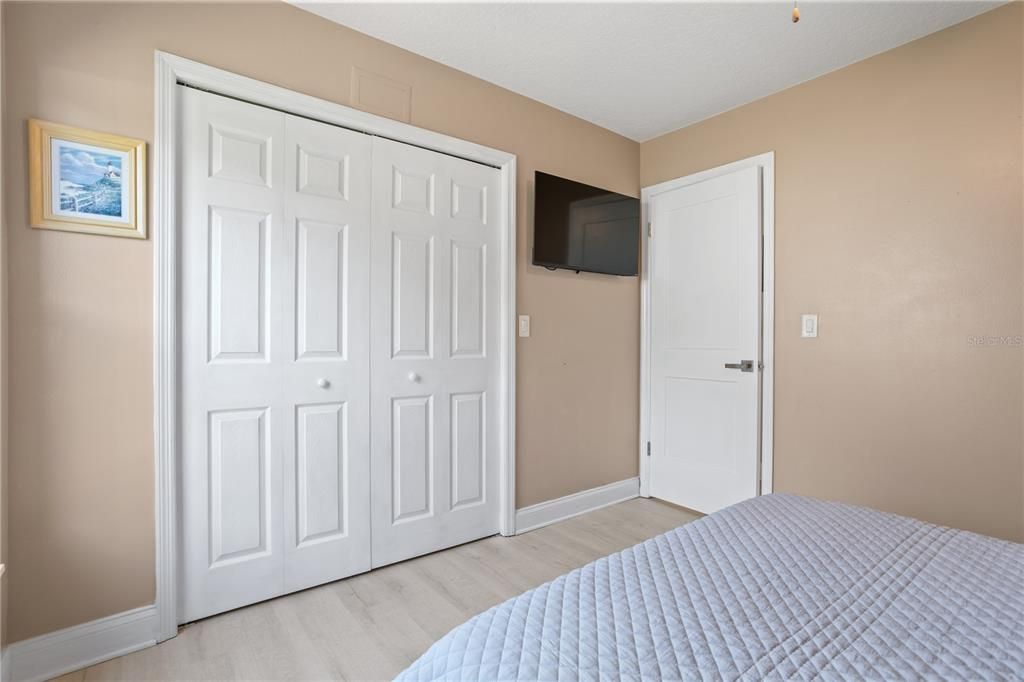 For Sale: $425,000 (3 beds, 2 baths, 1397 Square Feet)