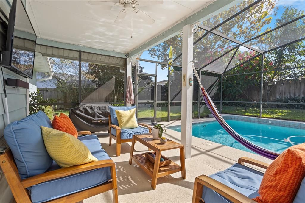 For Sale: $425,000 (3 beds, 2 baths, 1397 Square Feet)