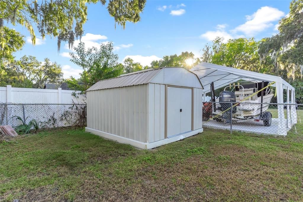 合同活跃: $499,000 (4 贝兹, 2 浴室, 2167 平方英尺)