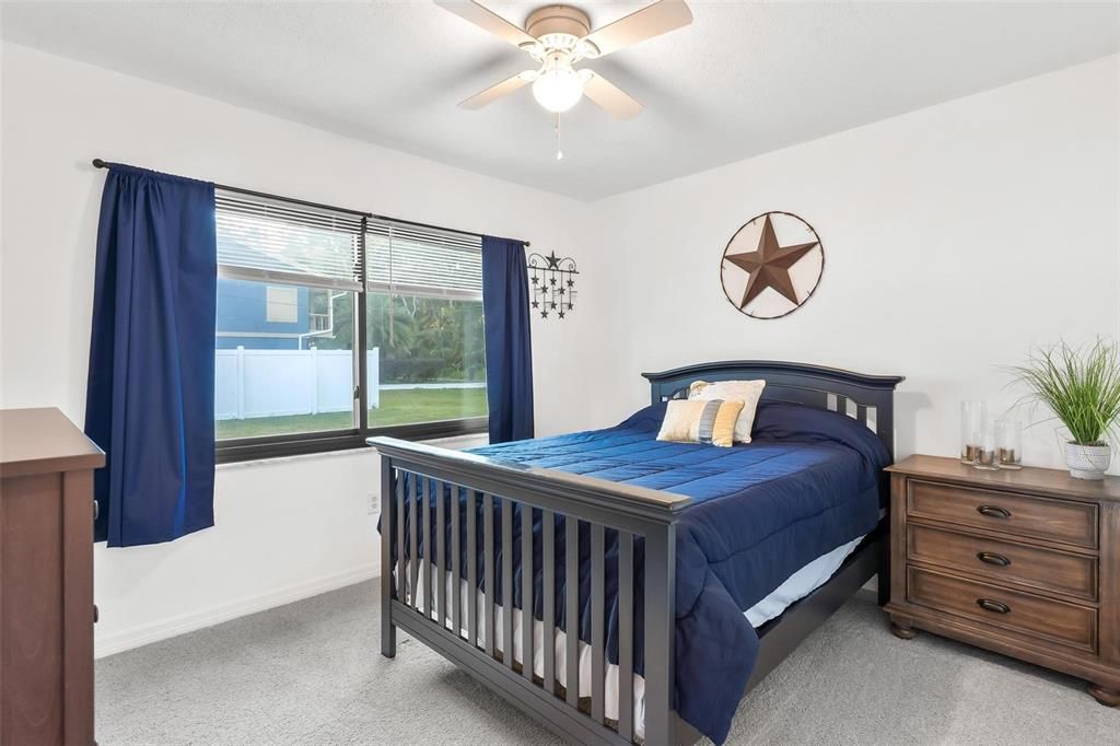 合同活跃: $499,000 (4 贝兹, 2 浴室, 2167 平方英尺)