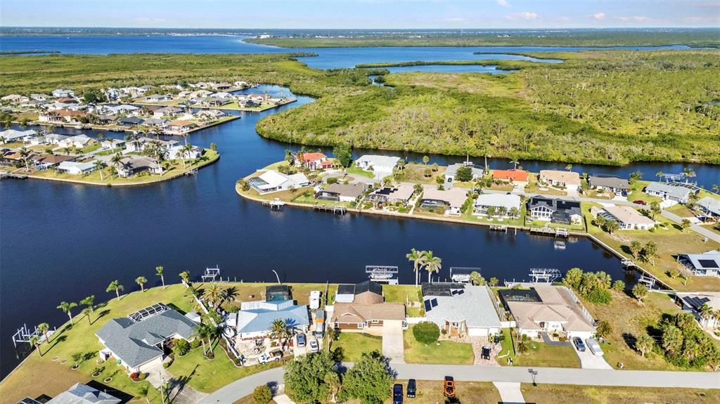 For Sale: $474,900 (3 beds, 2 baths, 1574 Square Feet)