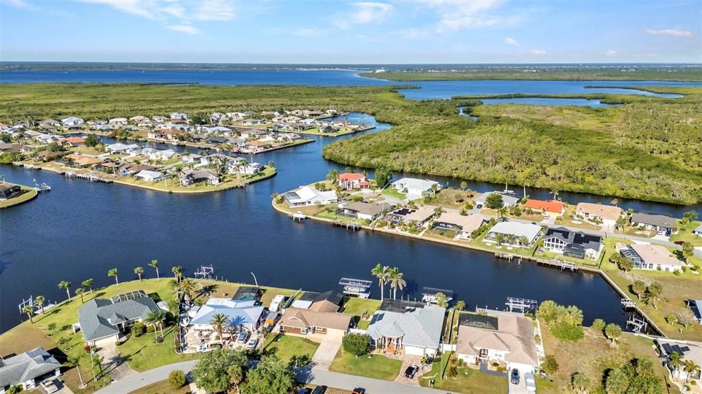 For Sale: $474,900 (3 beds, 2 baths, 1574 Square Feet)