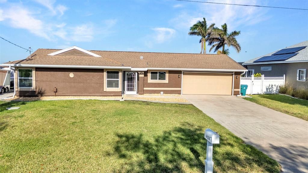 For Sale: $474,900 (3 beds, 2 baths, 1574 Square Feet)