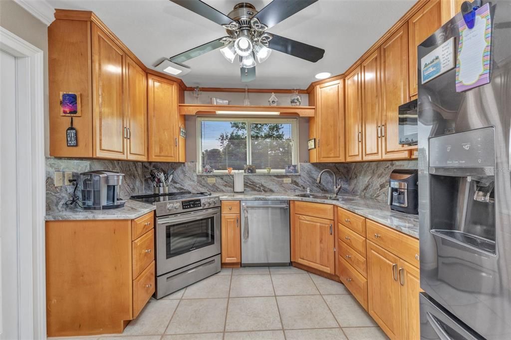 For Sale: $474,900 (3 beds, 2 baths, 1574 Square Feet)