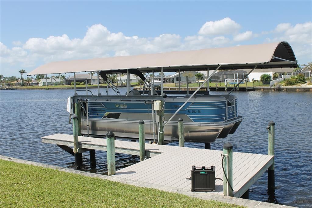 For Sale: $474,900 (3 beds, 2 baths, 1574 Square Feet)