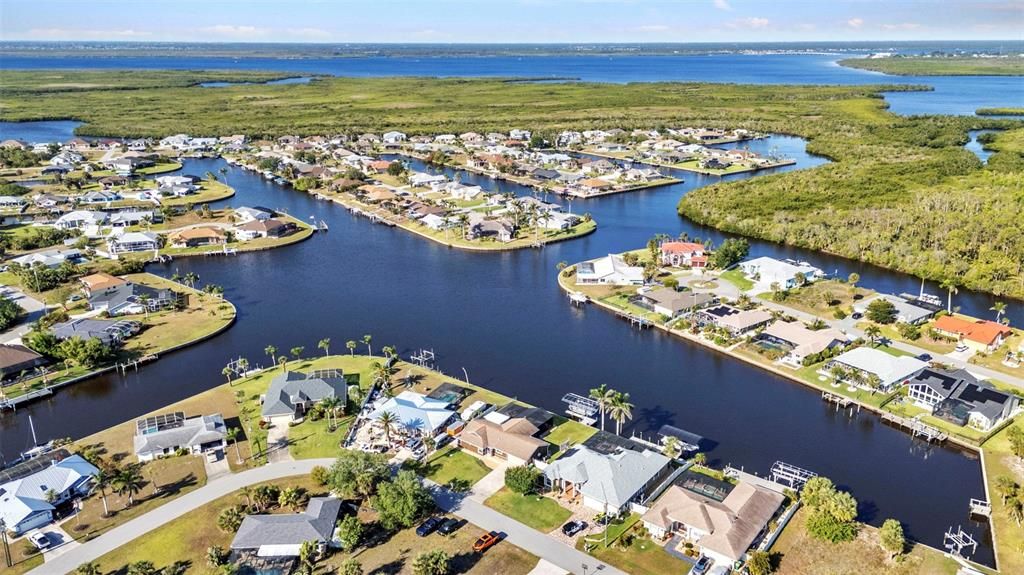 For Sale: $474,900 (3 beds, 2 baths, 1574 Square Feet)