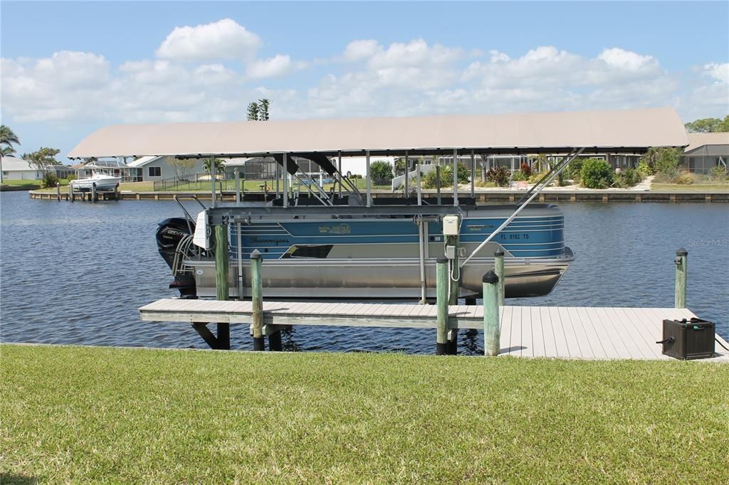 For Sale: $474,900 (3 beds, 2 baths, 1574 Square Feet)