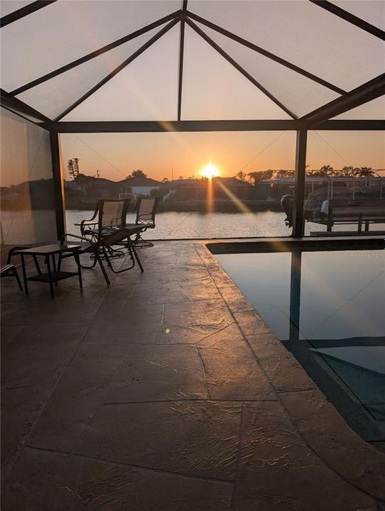 For Sale: $474,900 (3 beds, 2 baths, 1574 Square Feet)