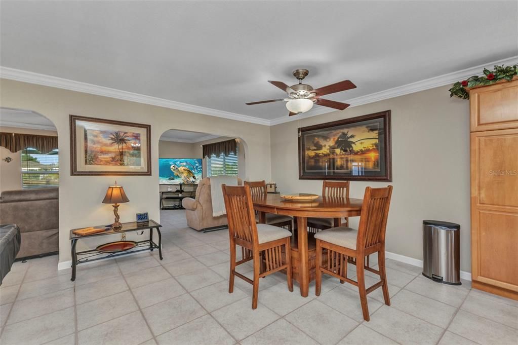 For Sale: $474,900 (3 beds, 2 baths, 1574 Square Feet)