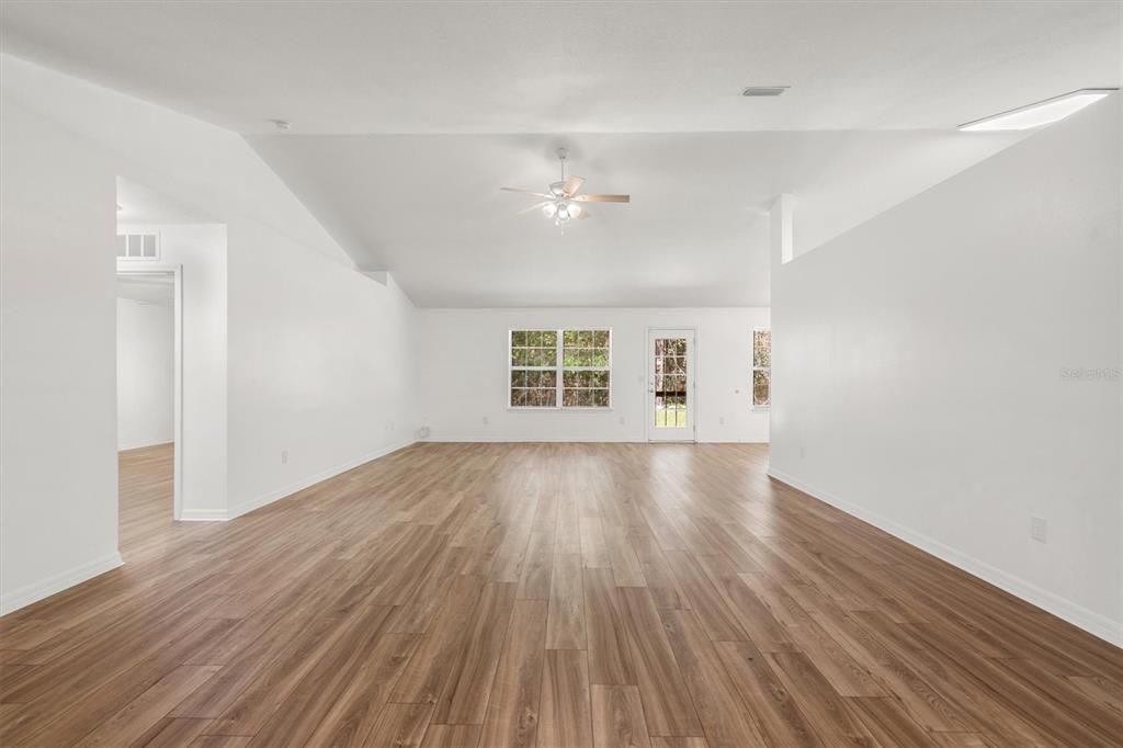 For Sale: $345,000 (4 beds, 2 baths, 2570 Square Feet)