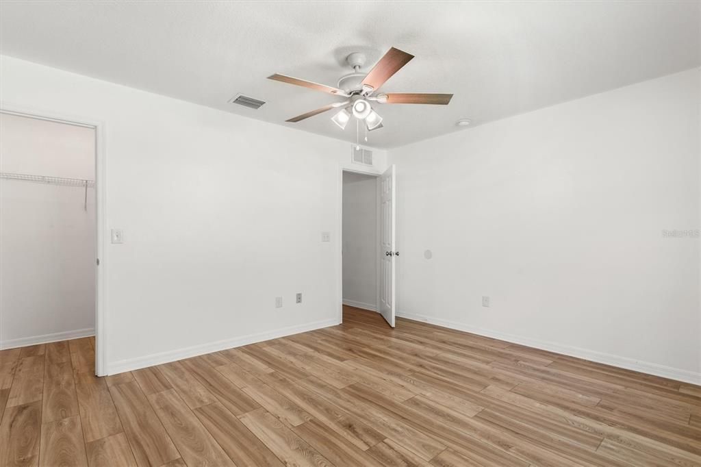 For Sale: $345,000 (4 beds, 2 baths, 2570 Square Feet)