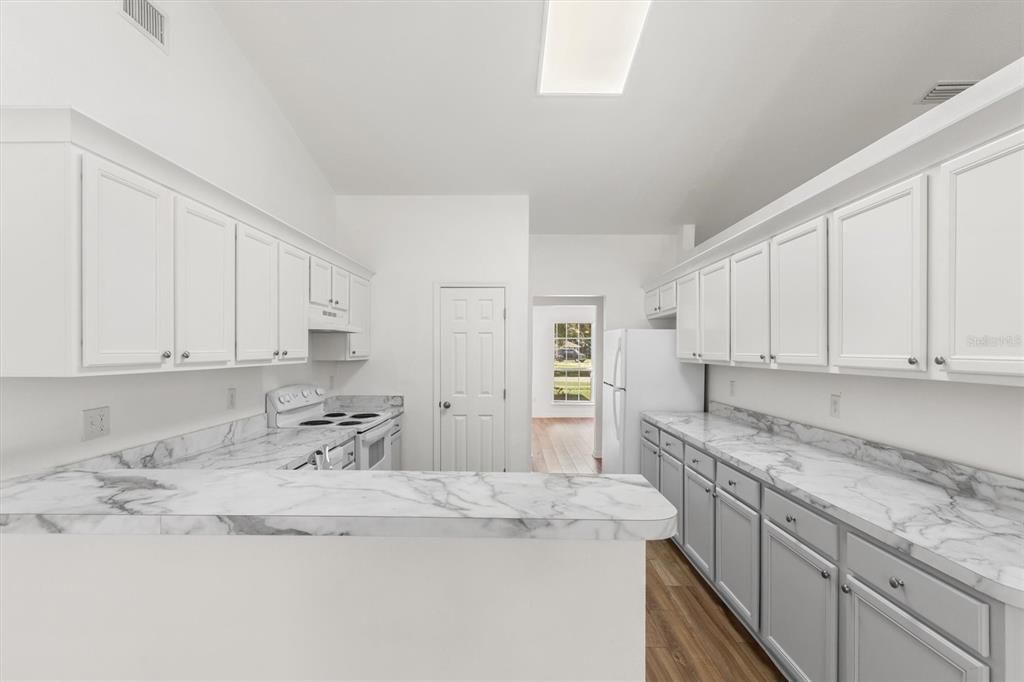 For Sale: $345,000 (4 beds, 2 baths, 2570 Square Feet)