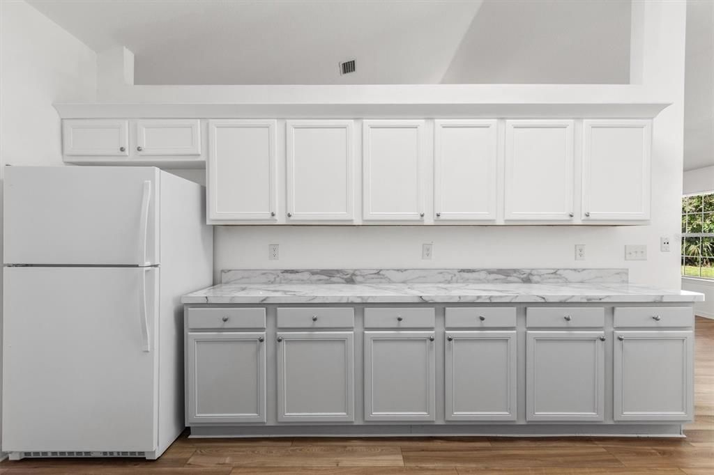 For Sale: $345,000 (4 beds, 2 baths, 2570 Square Feet)