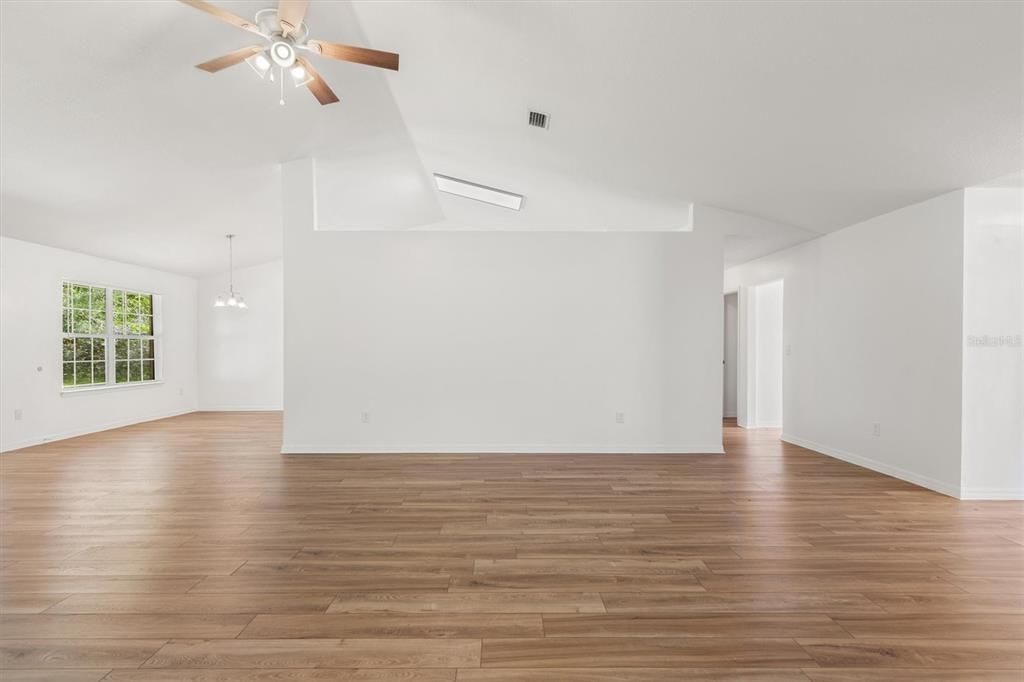 For Sale: $345,000 (4 beds, 2 baths, 2570 Square Feet)