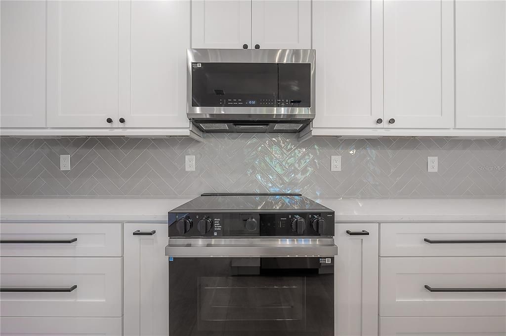 待售: $785,745 (4 贝兹, 3 浴室, 2485 平方英尺)