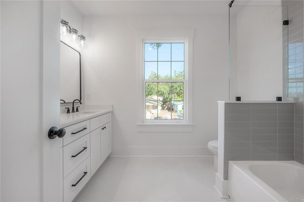 待售: $785,745 (4 贝兹, 3 浴室, 2485 平方英尺)