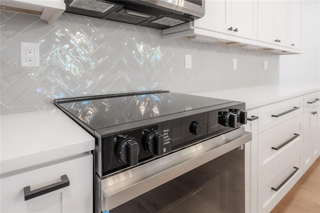 待售: $785,745 (4 贝兹, 3 浴室, 2485 平方英尺)