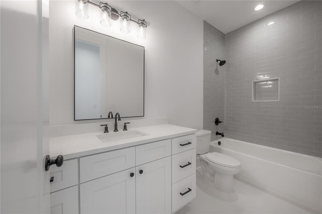 待售: $785,745 (4 贝兹, 3 浴室, 2485 平方英尺)