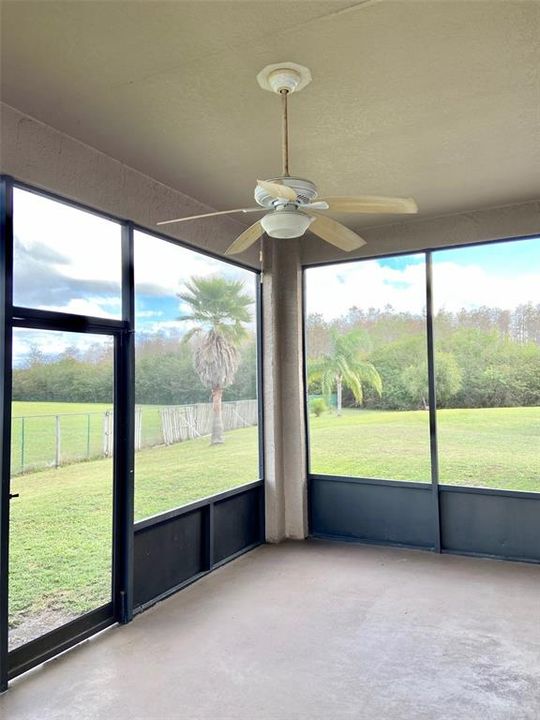 For Rent: $2,250 (3 beds, 2 baths, 1789 Square Feet)