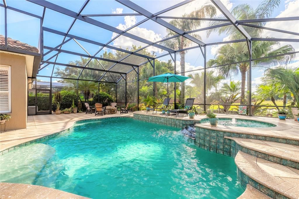 En Venta: $1,037,000 (4 camas, 3 baños, 2818 Pies cuadrados)