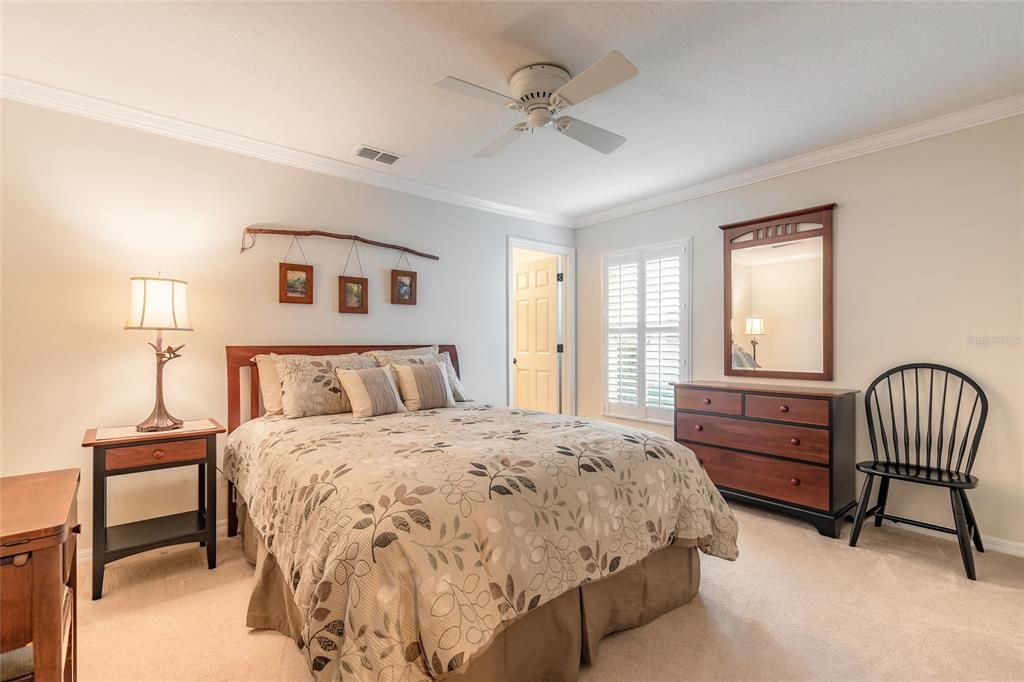 En Venta: $1,037,000 (4 camas, 3 baños, 2818 Pies cuadrados)