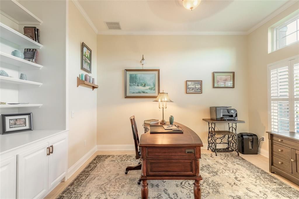 En Venta: $1,037,000 (4 camas, 3 baños, 2818 Pies cuadrados)