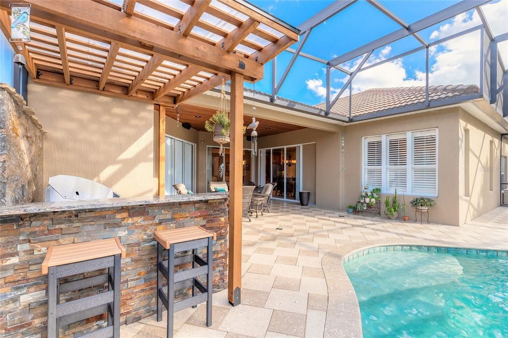 En Venta: $1,037,000 (4 camas, 3 baños, 2818 Pies cuadrados)