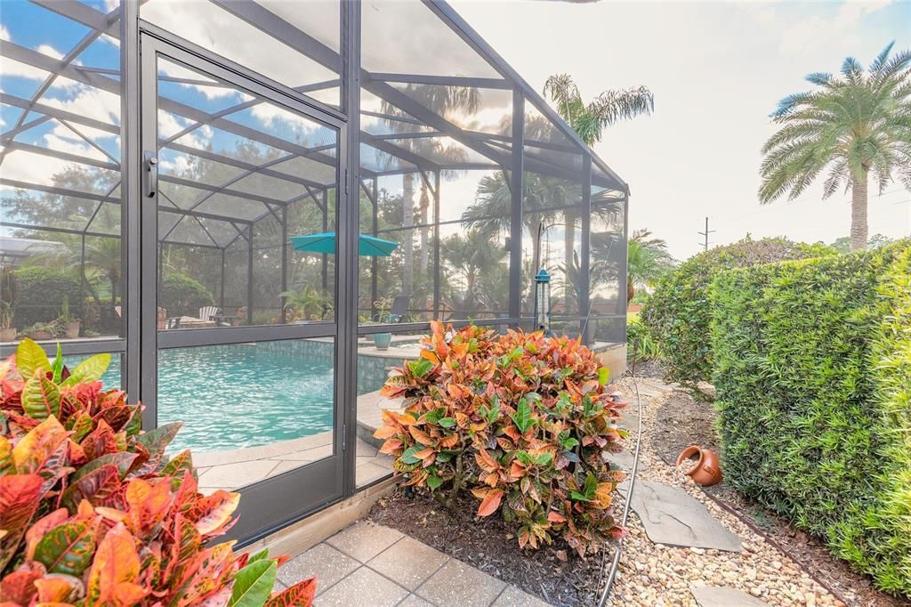 En Venta: $1,037,000 (4 camas, 3 baños, 2818 Pies cuadrados)