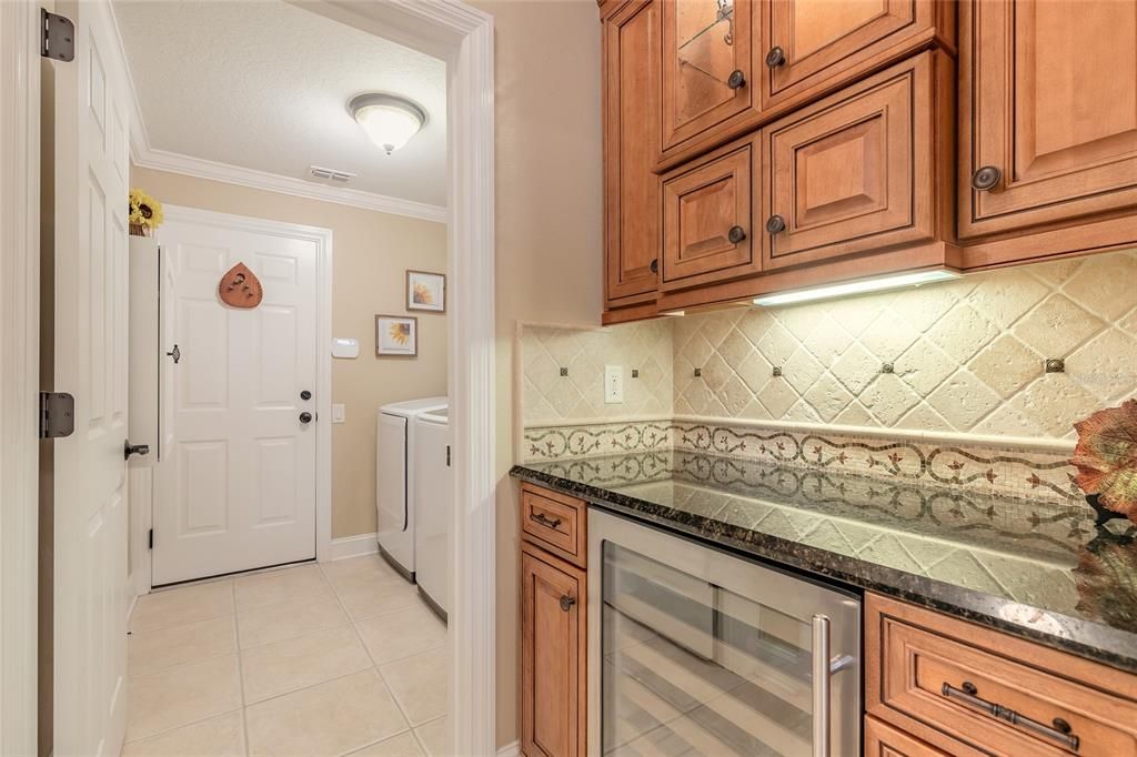 En Venta: $1,037,000 (4 camas, 3 baños, 2818 Pies cuadrados)