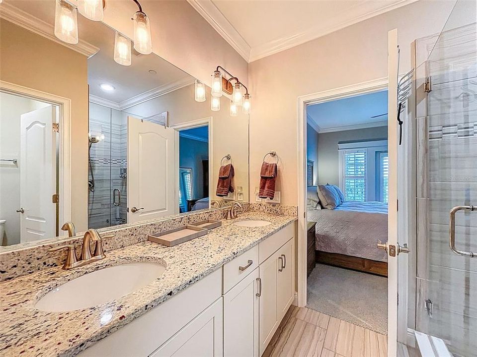 En Venta: $1,199,900 (4 camas, 3 baños, 2236 Pies cuadrados)