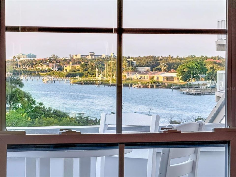 En Venta: $1,199,900 (4 camas, 3 baños, 2236 Pies cuadrados)