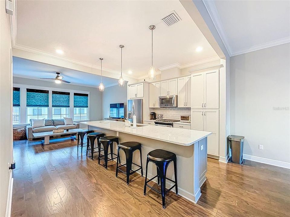 En Venta: $1,199,900 (4 camas, 3 baños, 2236 Pies cuadrados)