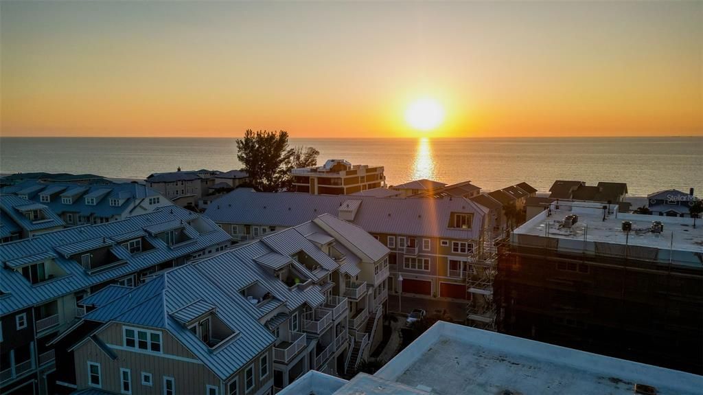 En Venta: $1,199,900 (4 camas, 3 baños, 2236 Pies cuadrados)