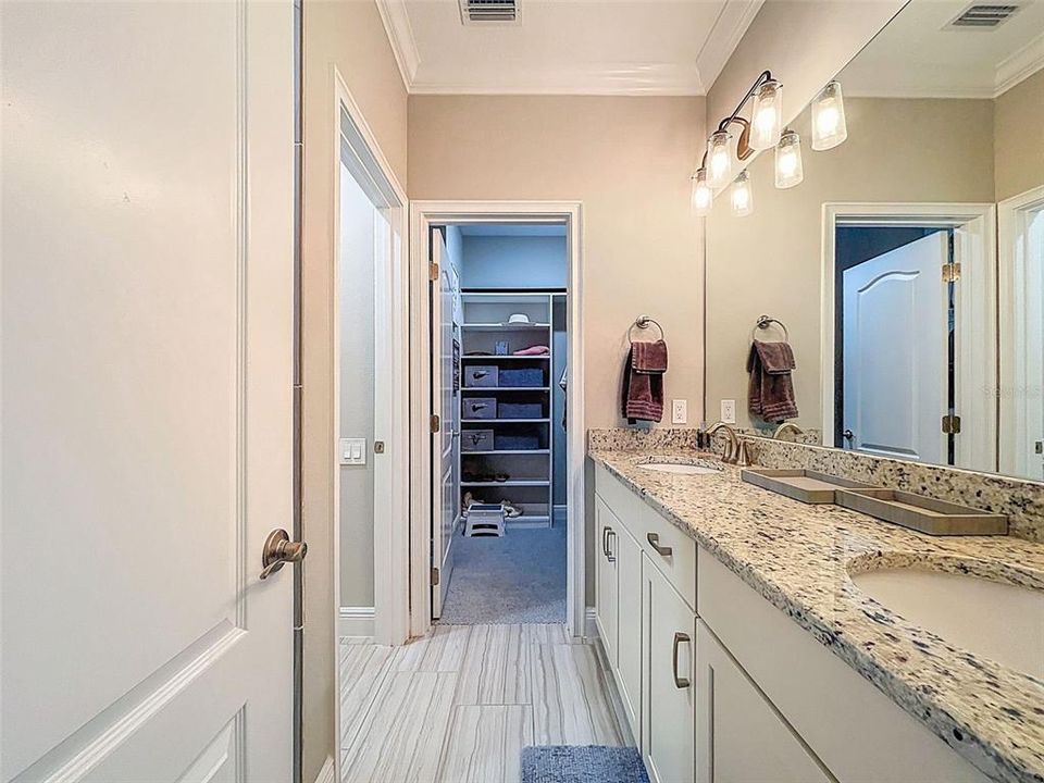 En Venta: $1,199,900 (4 camas, 3 baños, 2236 Pies cuadrados)