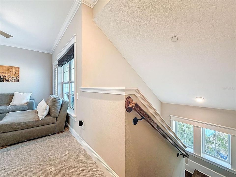 En Venta: $1,199,900 (4 camas, 3 baños, 2236 Pies cuadrados)