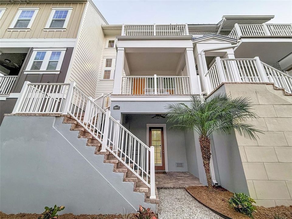 En Venta: $1,199,900 (4 camas, 3 baños, 2236 Pies cuadrados)