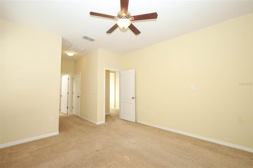 For Sale: $399,000 (3 beds, 2 baths, 1920 Square Feet)