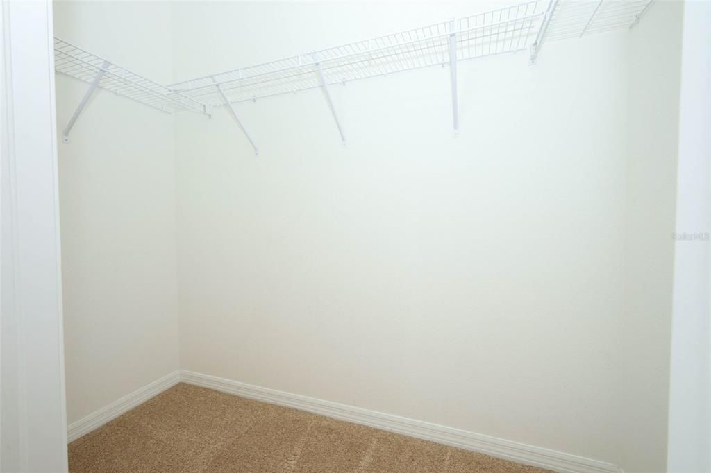 For Sale: $399,000 (3 beds, 2 baths, 1920 Square Feet)