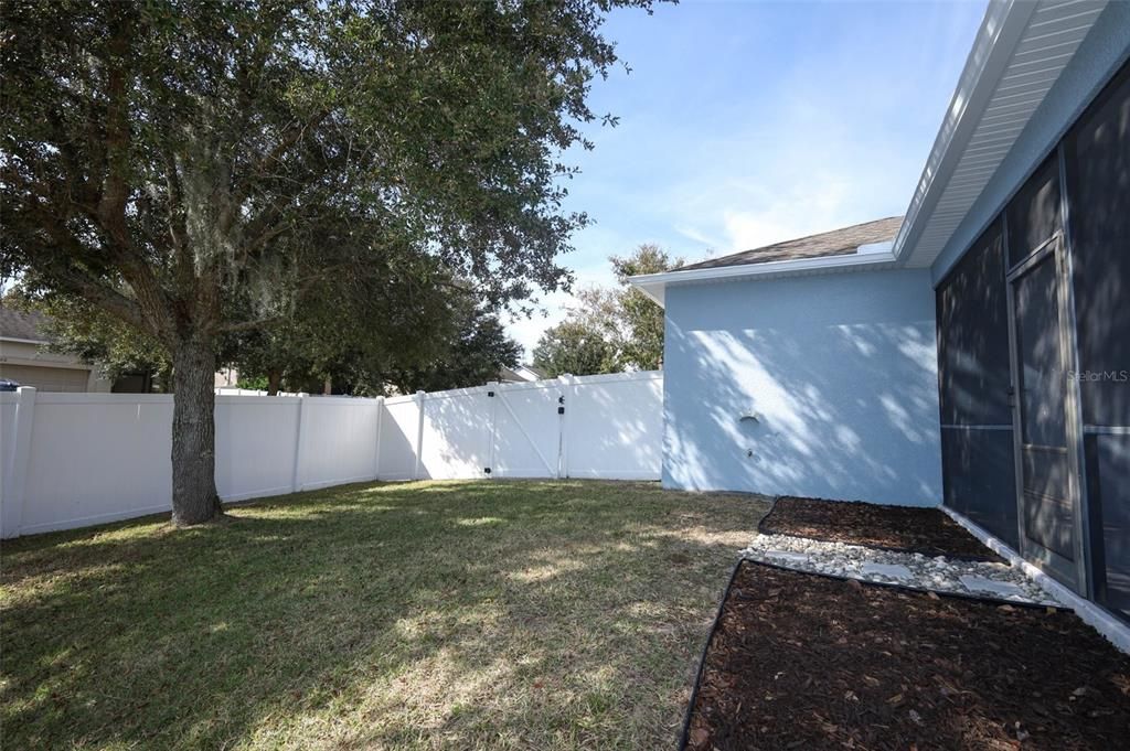 For Sale: $399,000 (3 beds, 2 baths, 1920 Square Feet)