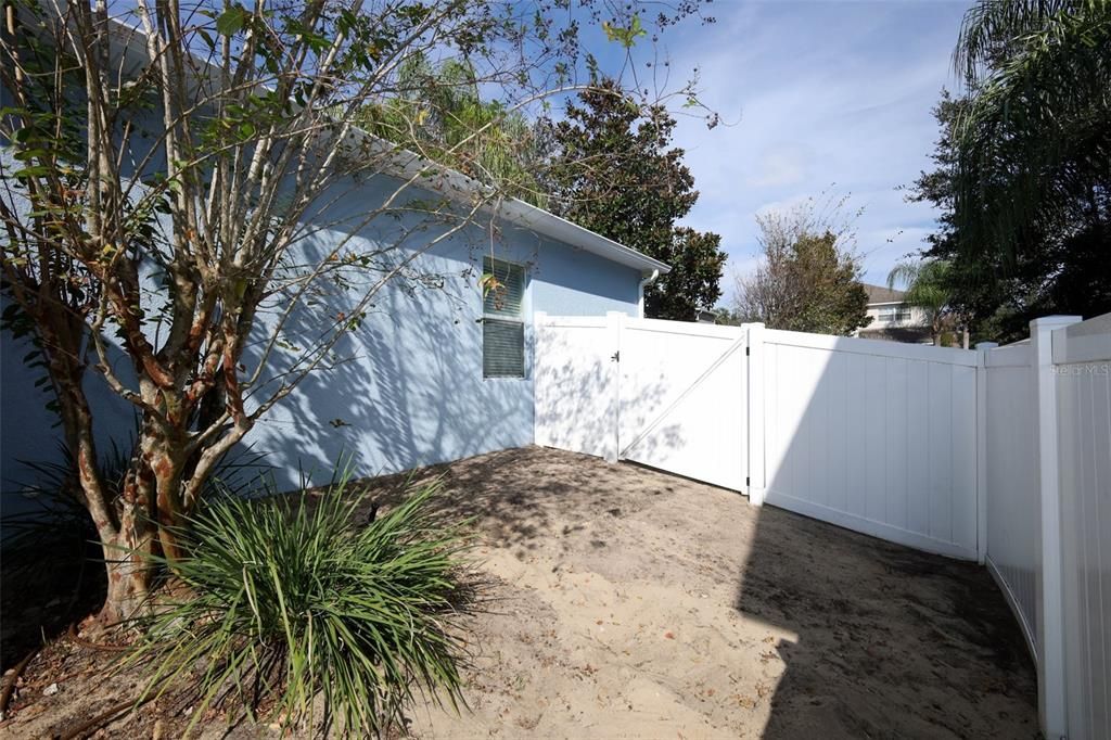 For Sale: $399,000 (3 beds, 2 baths, 1920 Square Feet)