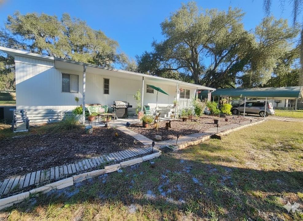 На продажу: $68,999 (1 спален, 1 ванн, 616 Квадратных фут)