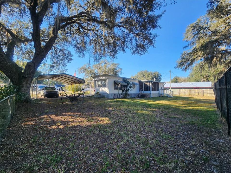 На продажу: $68,999 (1 спален, 1 ванн, 616 Квадратных фут)