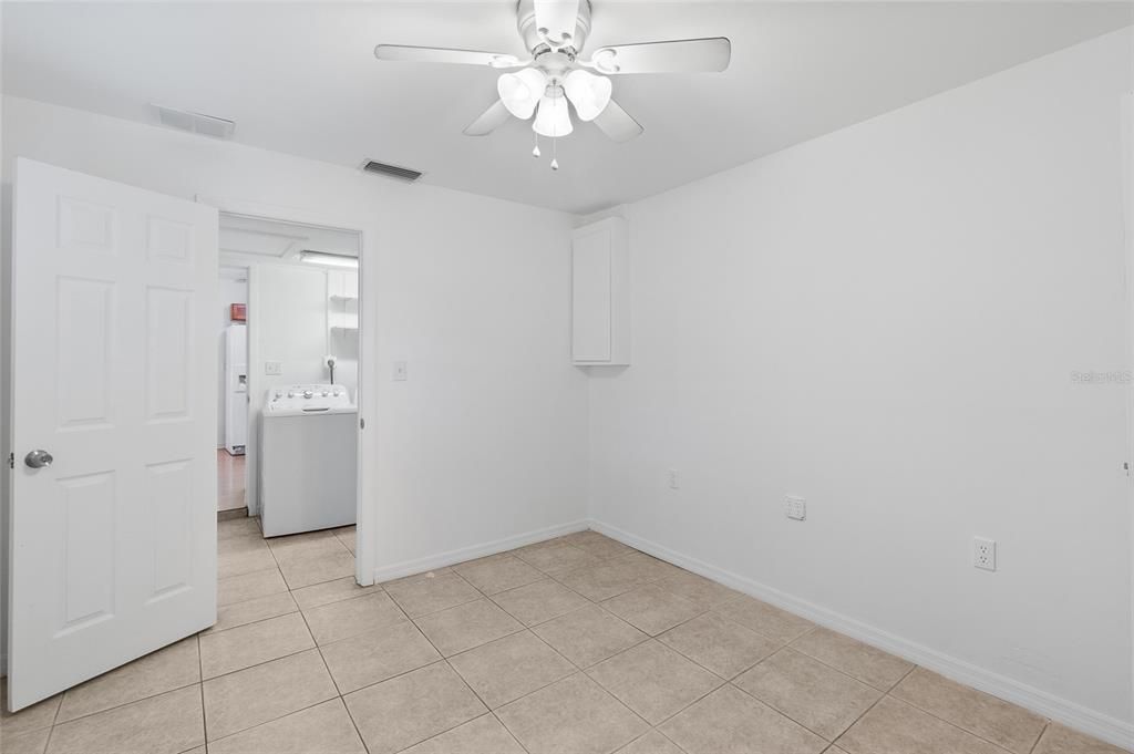 出租: $2,200 (3 贝兹, 1 浴室, 1122 平方英尺)