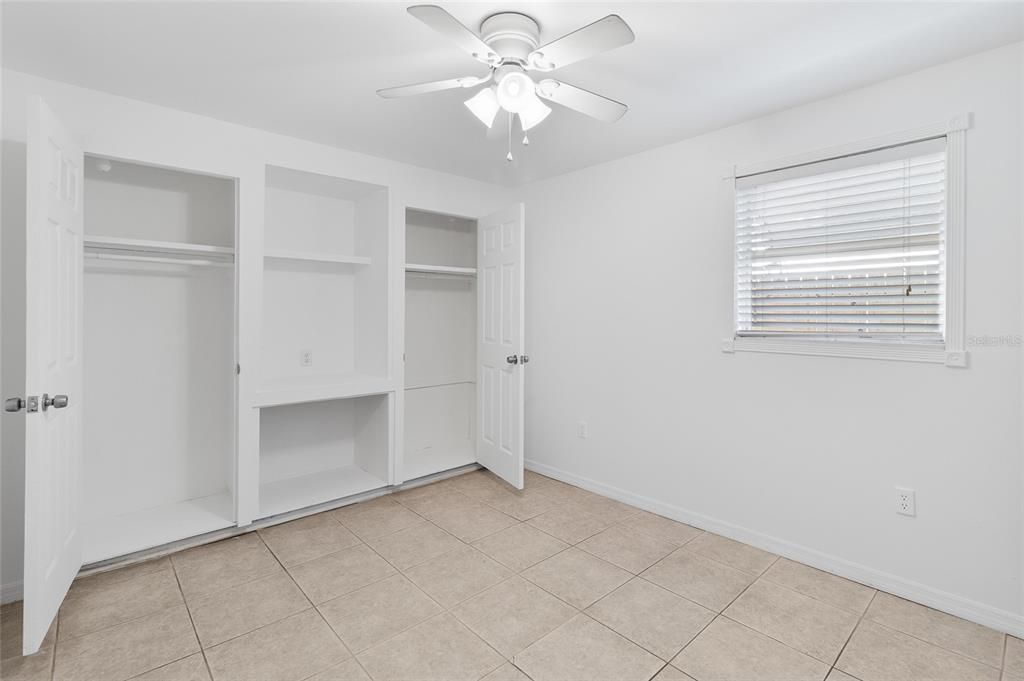 出租: $2,200 (3 贝兹, 1 浴室, 1122 平方英尺)