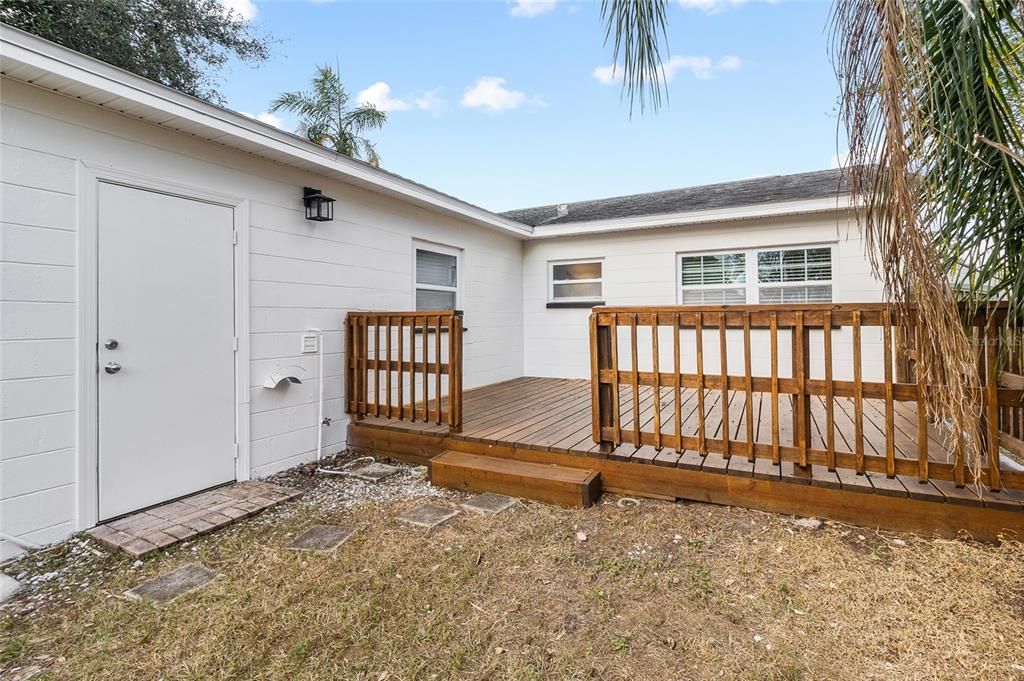 出租: $2,200 (3 贝兹, 1 浴室, 1122 平方英尺)