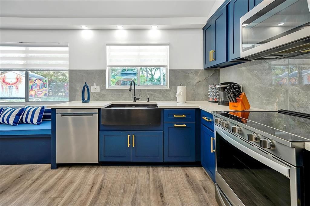 For Sale: $515,000 (4 beds, 2 baths, 1845 Square Feet)