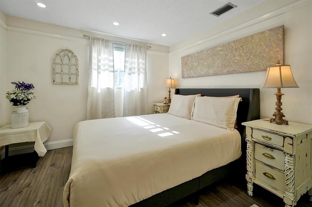 For Sale: $515,000 (4 beds, 2 baths, 1845 Square Feet)