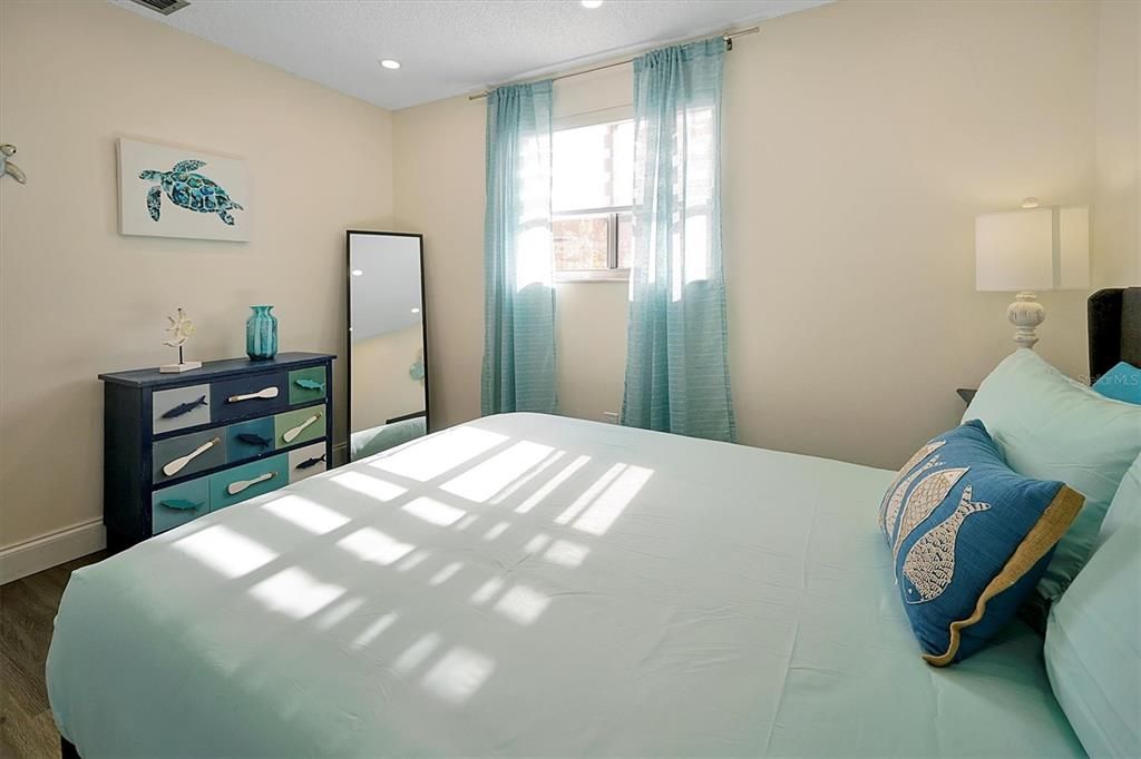 For Sale: $515,000 (4 beds, 2 baths, 1845 Square Feet)